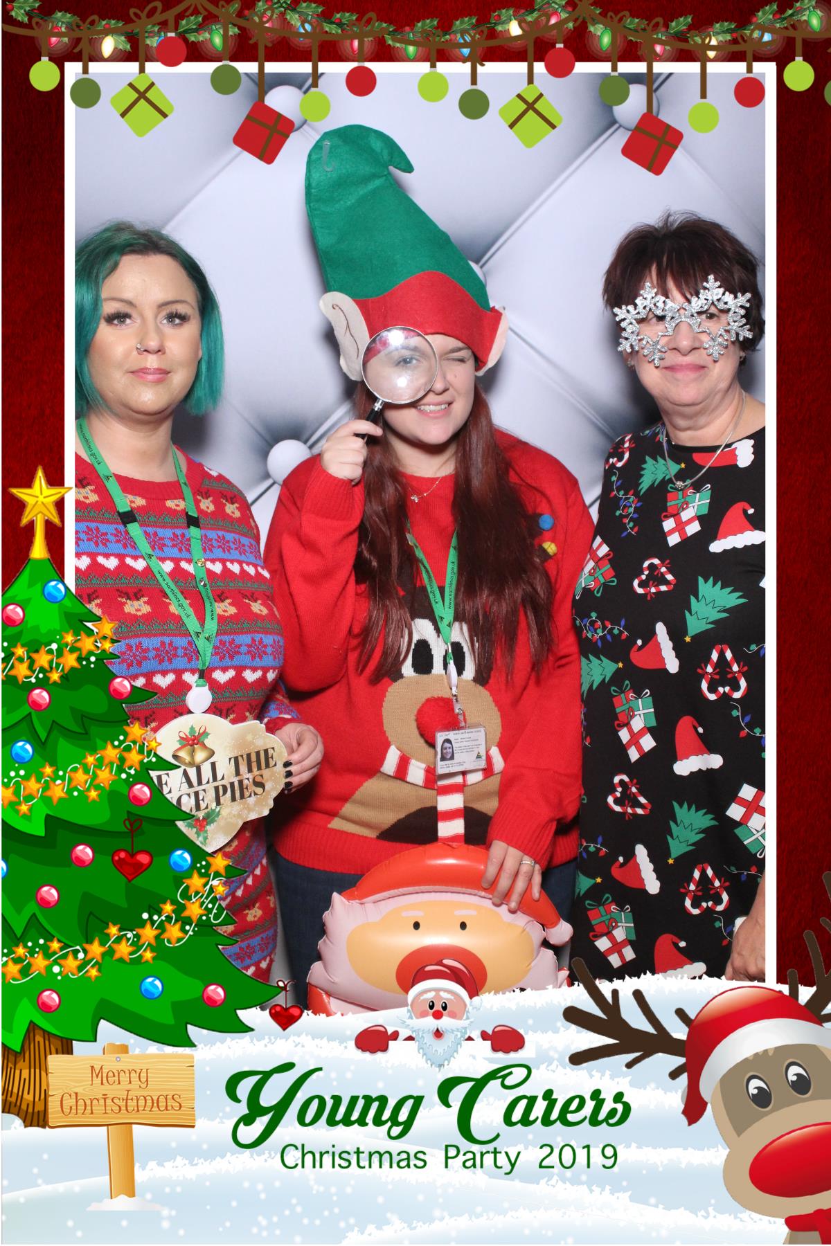 Young Carers Christmas Party   | View more photos from the event at gallery.magicimages.uk/u/MagicImages/Young-Carers-Christmas-Party